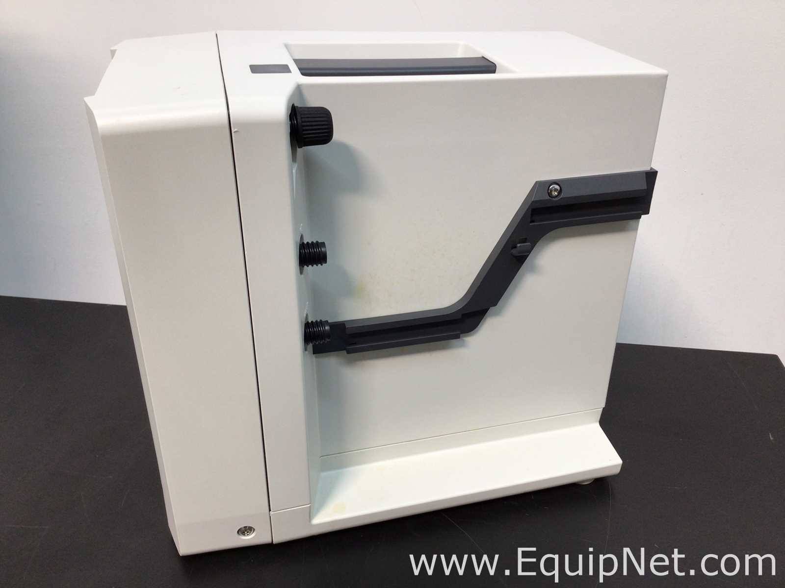 Buchi Labortechnik AG R-210 Evaporator With V-300 Vacuum Pump