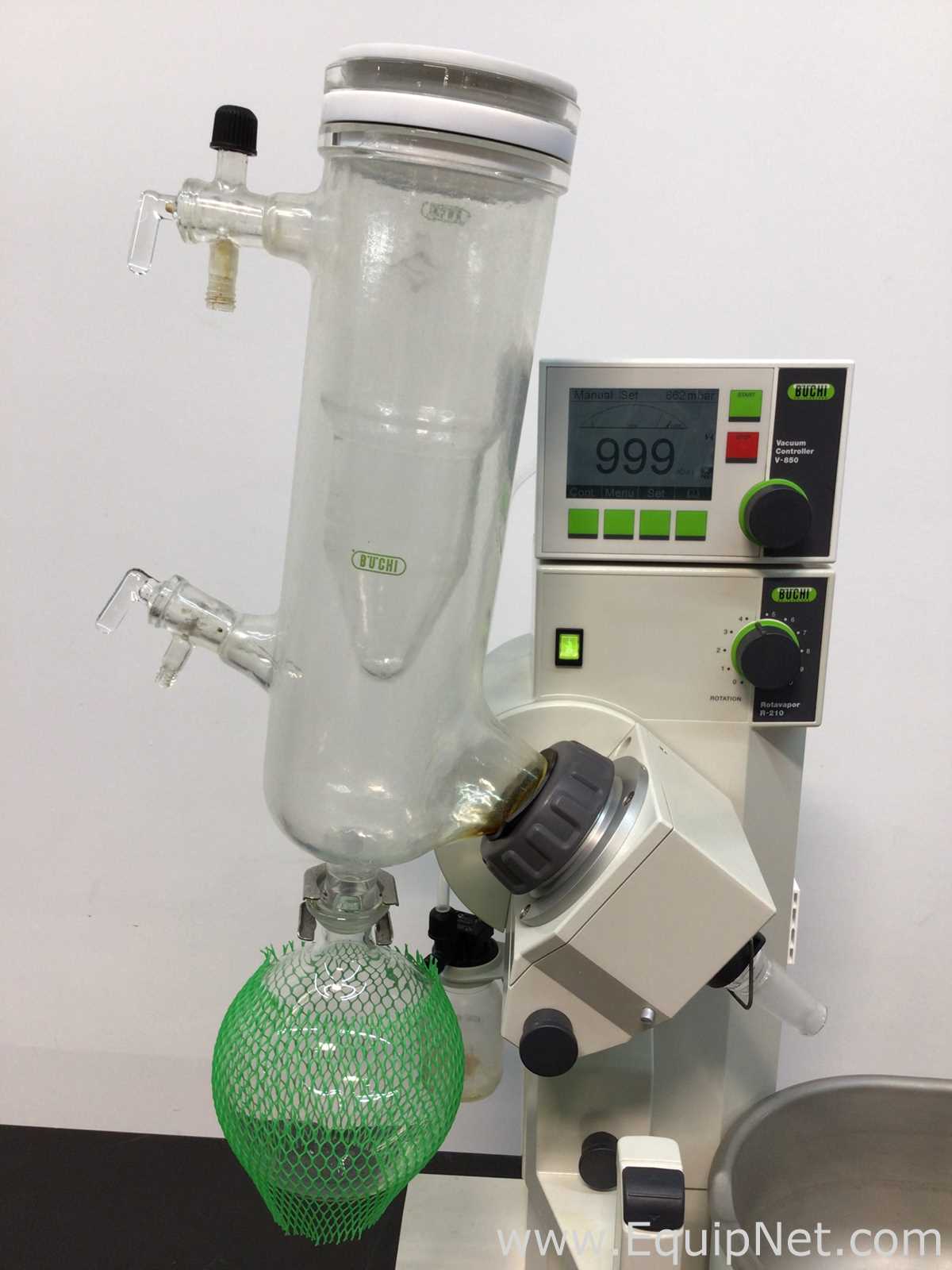 Buchi Labortechnik AG R-210 Evaporator With Vacuum Pump V-700