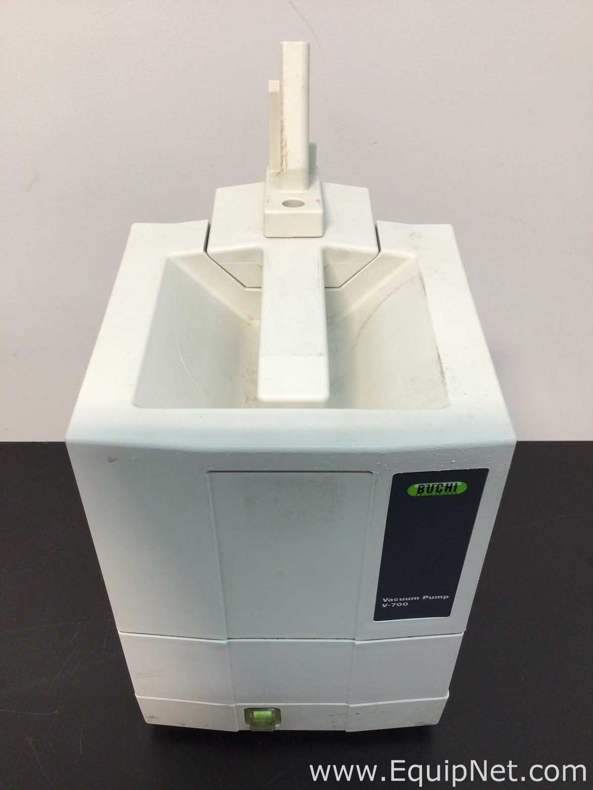 Buchi Labortechnik AG R-210 Evaporator With Vacuum Pump V-700