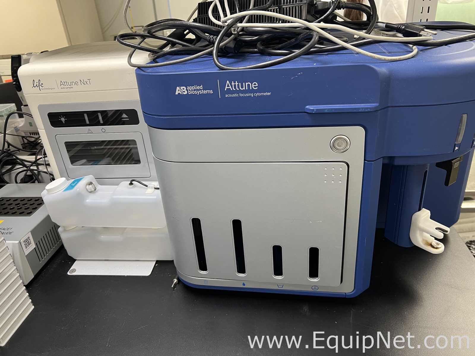 Applied Biosystems Attune Focusing Cytometer with Life Technologies NXT Gen Autosampler