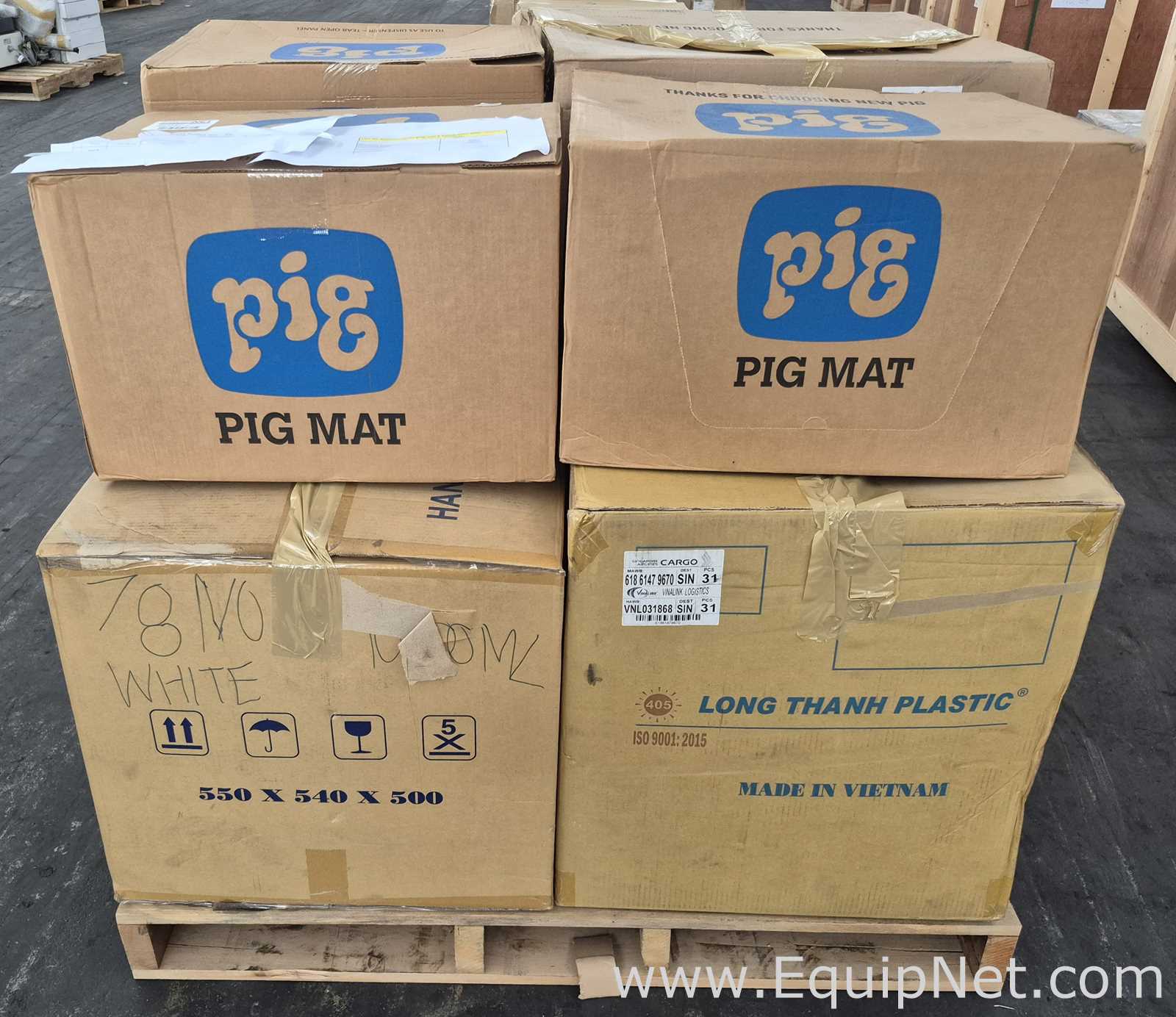 Lot of Absorbant Mat, Sock and Sample Bottles - Pallet No 72