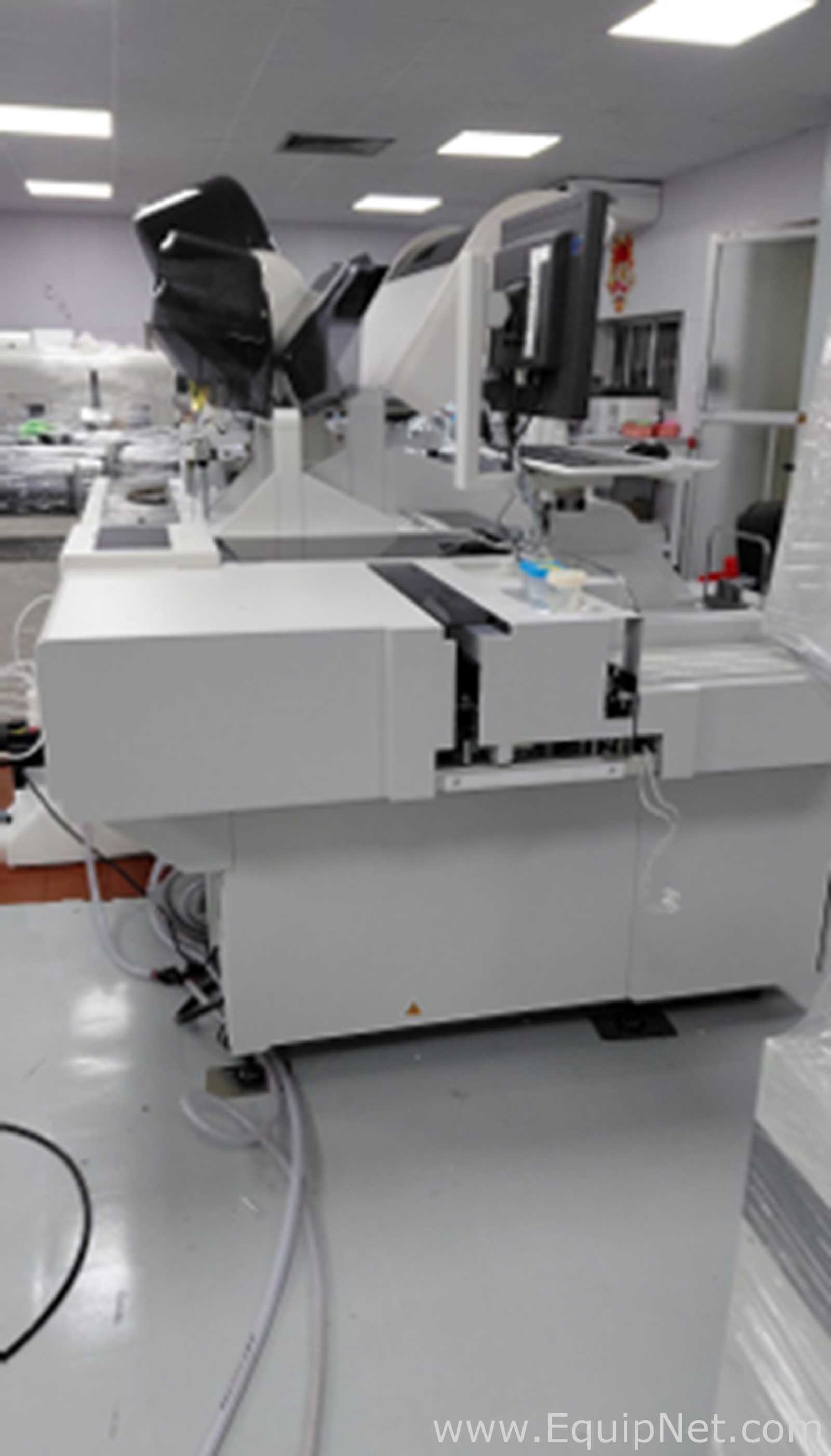 Beckman Coulter AU5800 Chemistry Analyzer