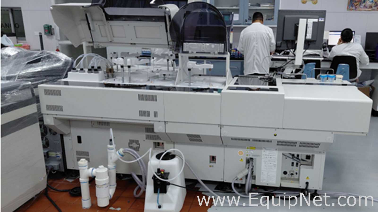 Beckman Coulter AU5800 Chemistry Analyzer