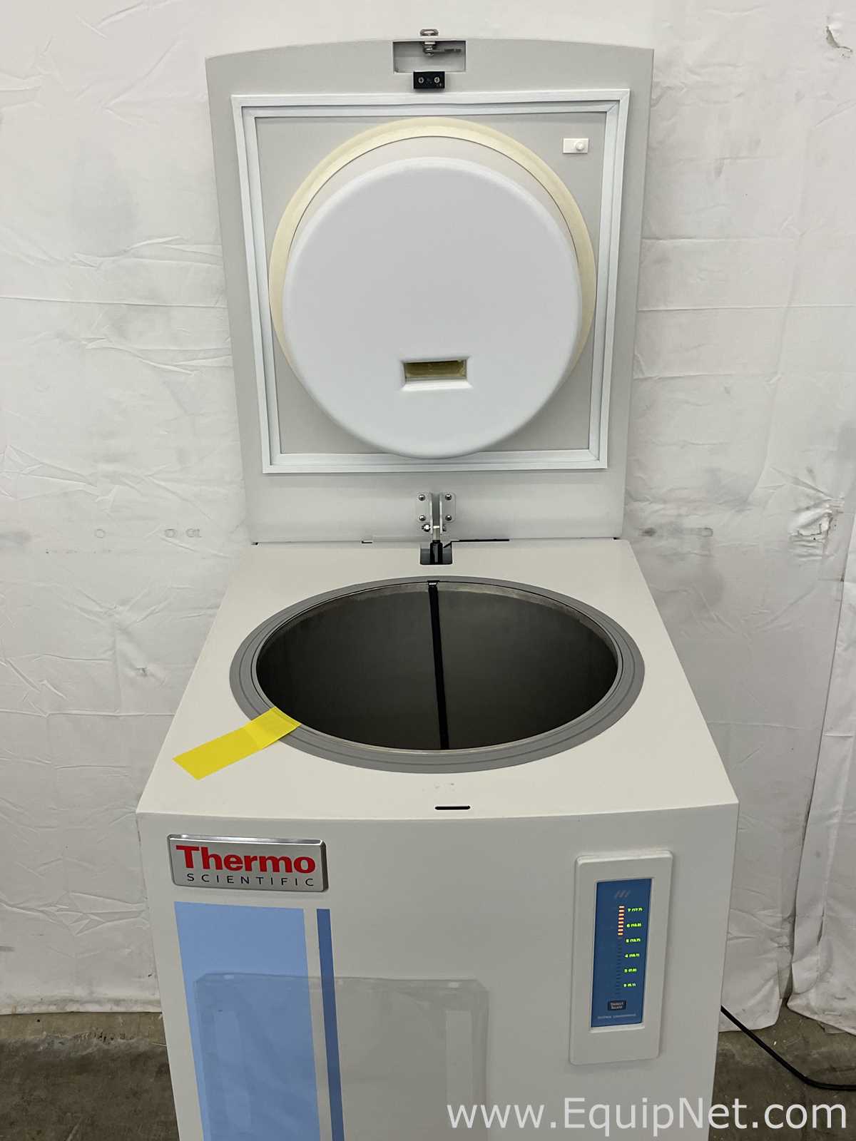Thermo Scientific CryoPlus 1 Liquid Nitrogen Storage System