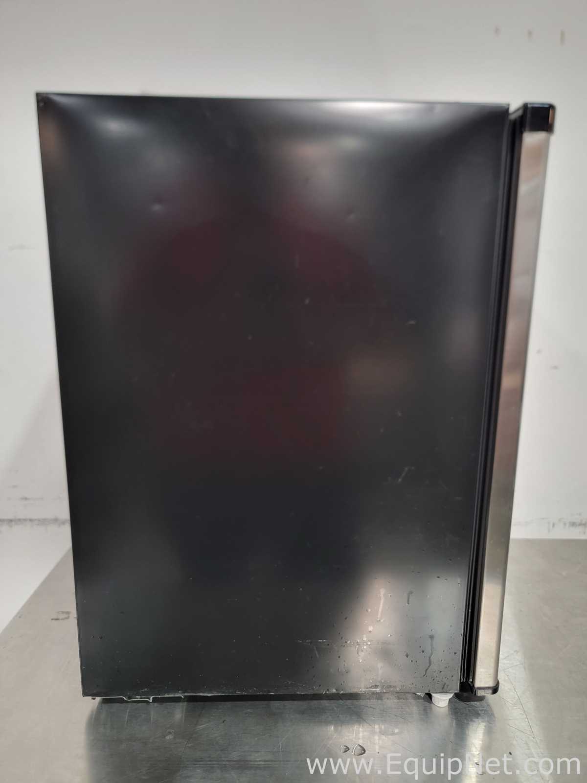 Unidade de Refrigeração Whynter LLC  CUF-210SSa