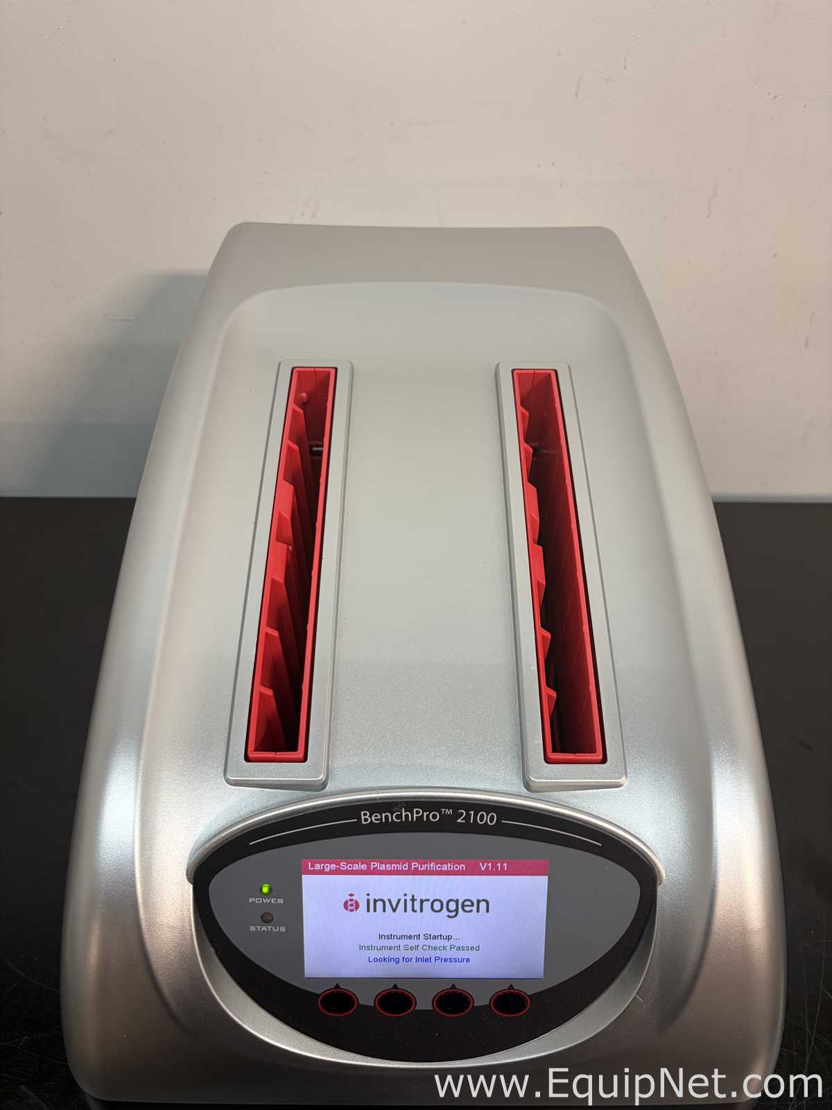 Analisador Invitrogen BenchPro 2100