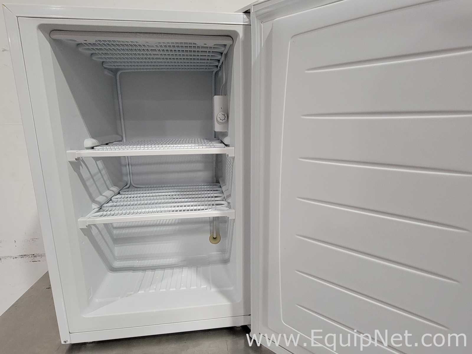 Unidade de Refrigeração Magic Chef MCUF3W2