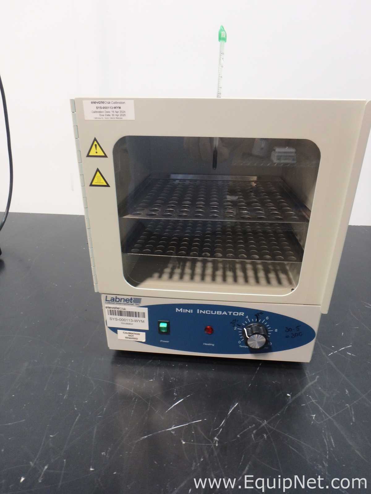 Labnet 15110 Mini Incubator