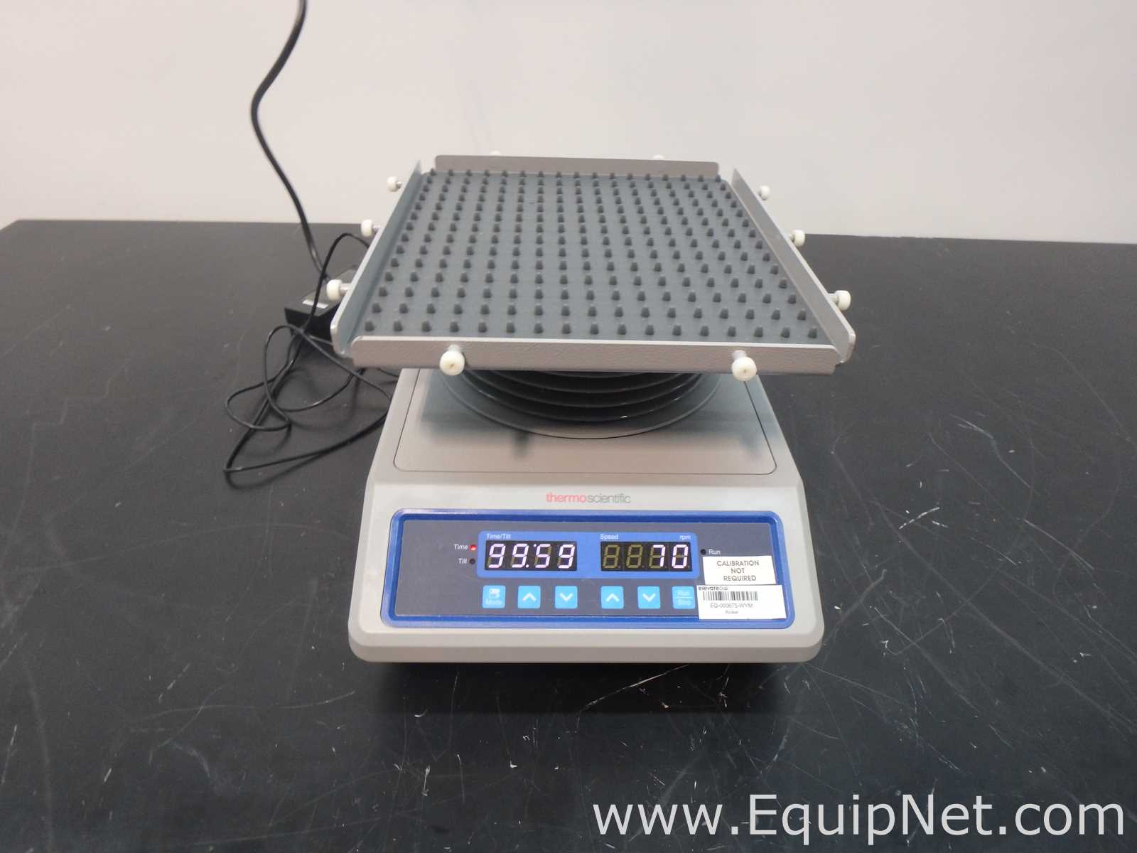Thermo Scientific Compact Digital Rocker