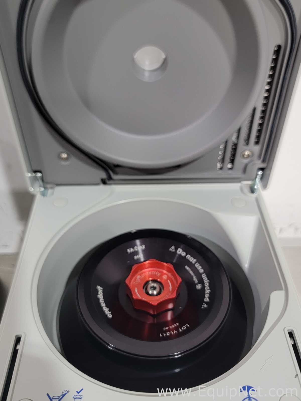 Lot of 2 Eppendorf 5420 Laboratory Centrifuge with FA-24X2 Rotor