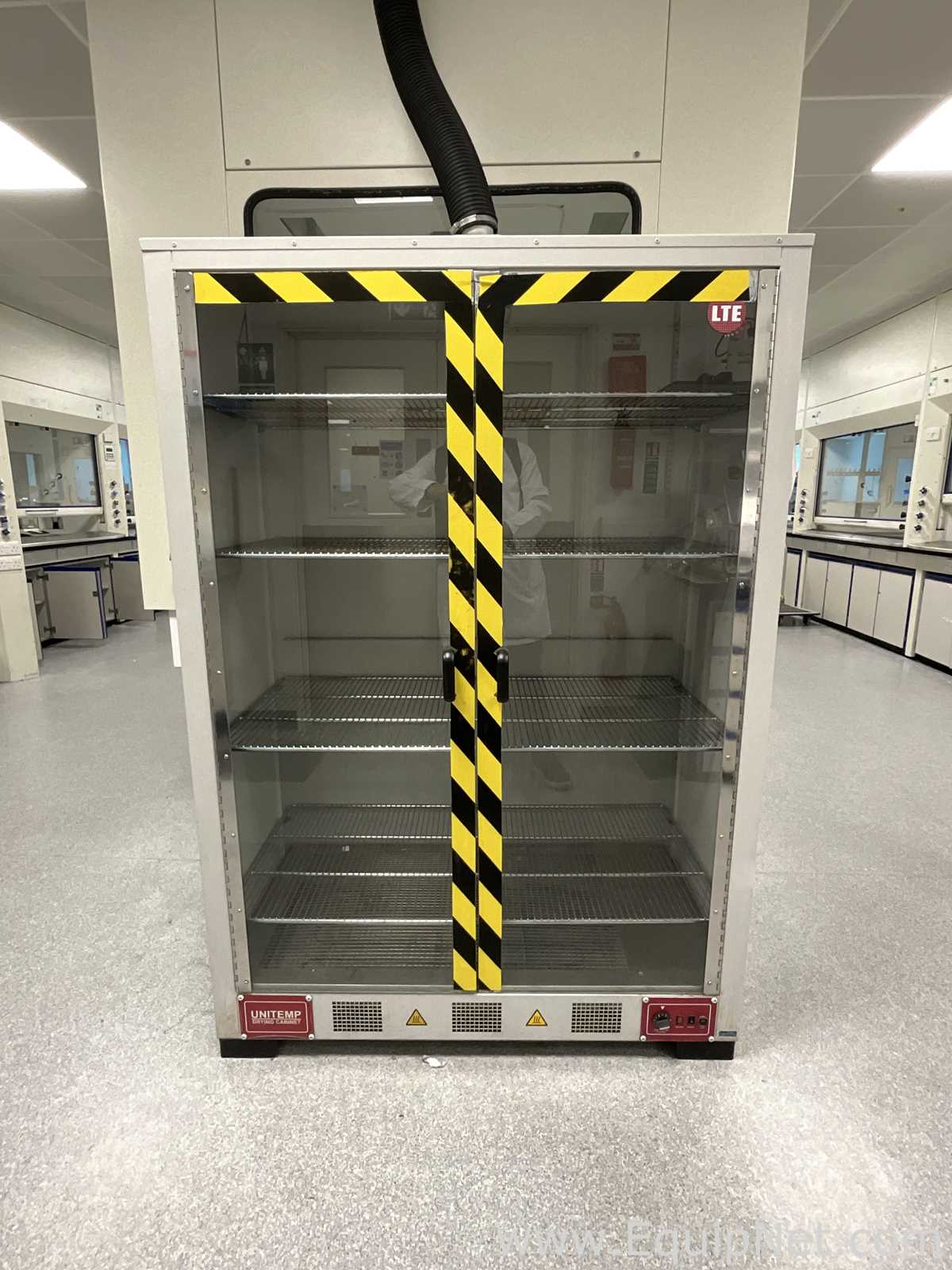 LTE Scientific 322/0109/00 1000 Litre 60C Laboratory Drying Cabinet with Circulation Fan