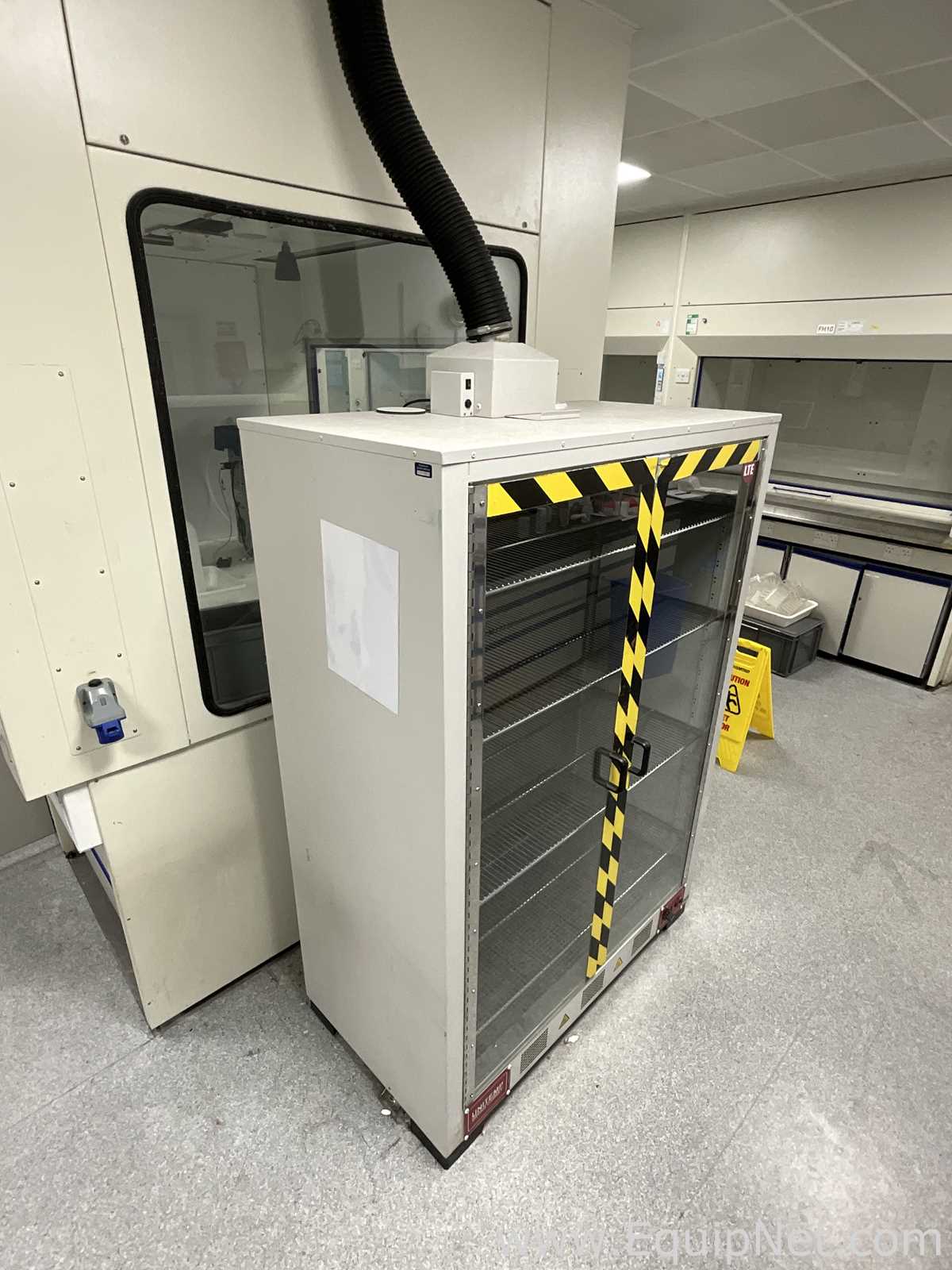LTE Scientific 322/0109/00 1000 Litre 60C Laboratory Drying Cabinet with Circulation Fan