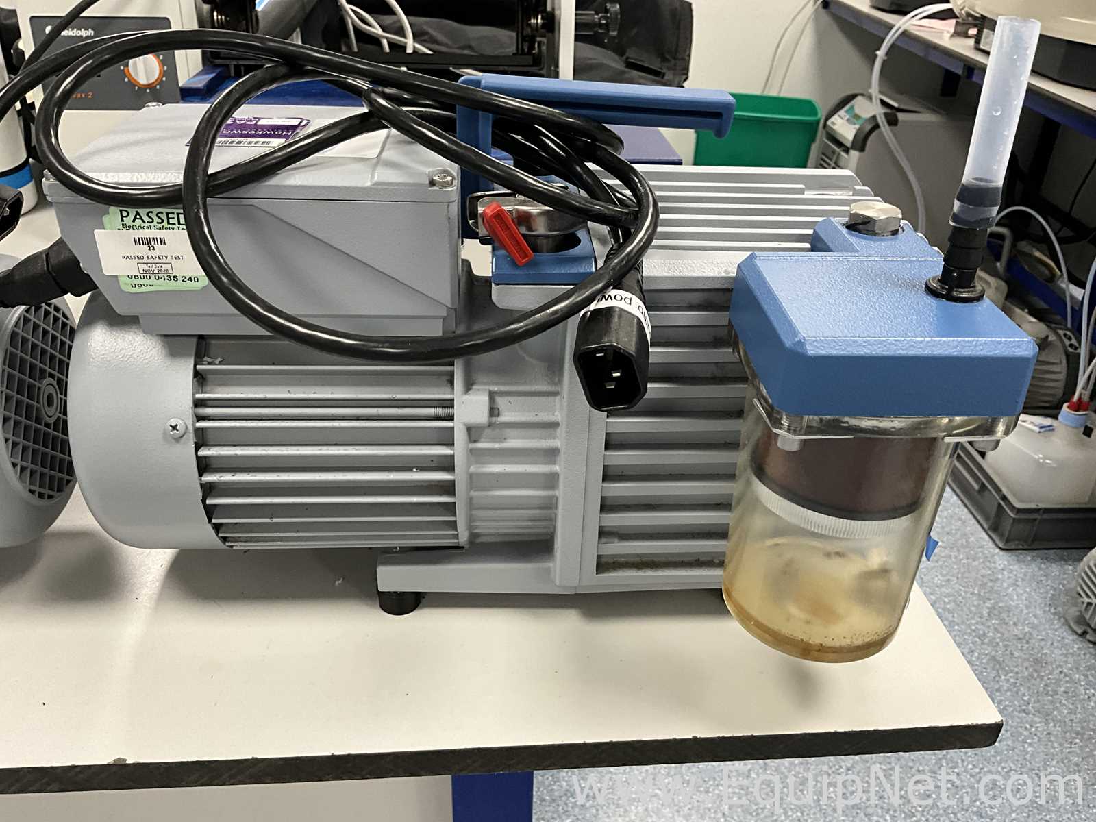 Vacuubrand RE 6W Vacuum Pump
