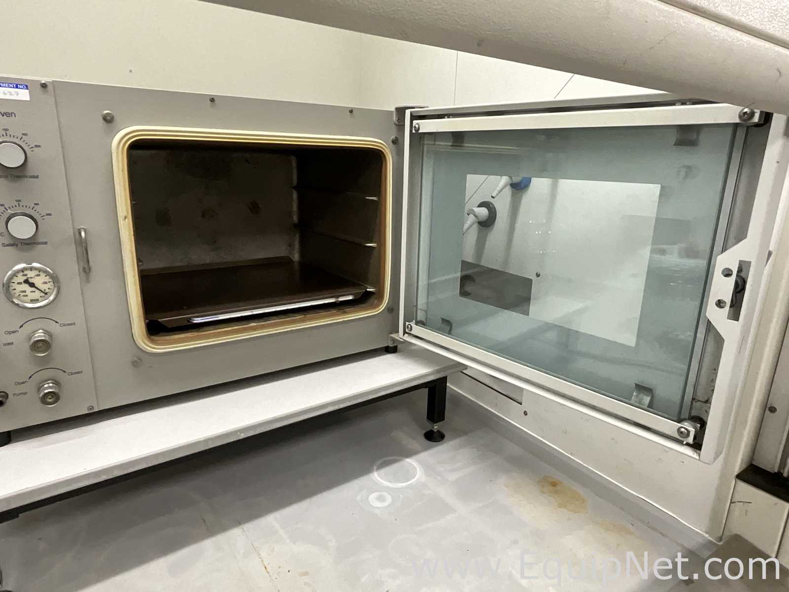 Gallenkamp OVA031.XX1.5 Laboratory Vacuum Oven