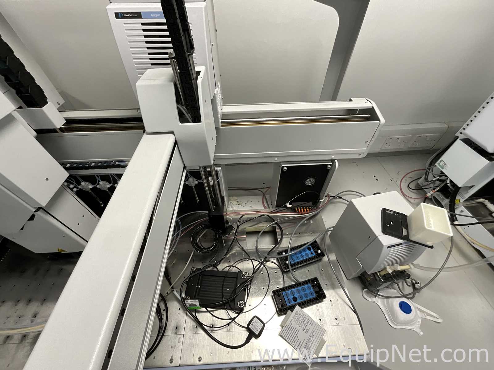 Perkin Elmer JANUS Liquid Handler