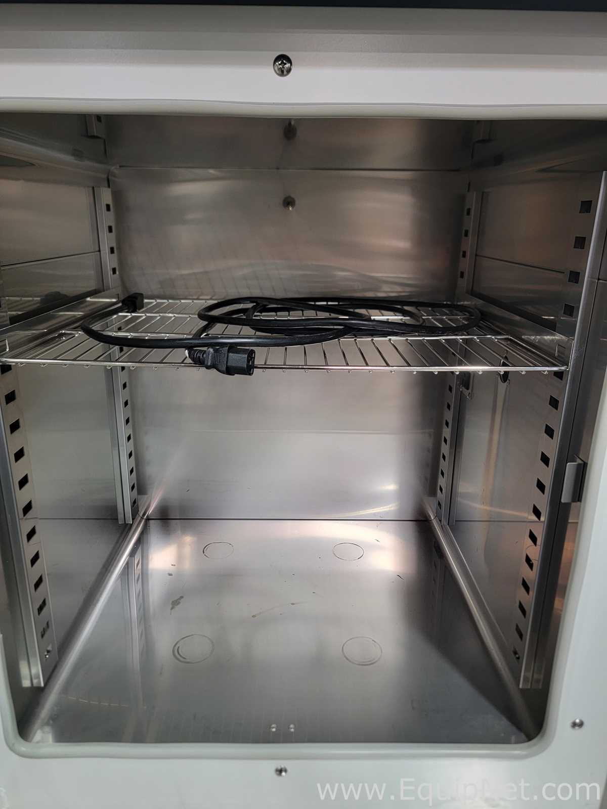 Incubadora VWR Gravity Convection Incubator