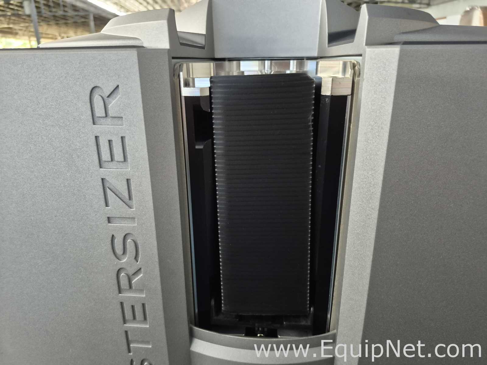 Malvern Mastersizer 3000 Particle Size Analyzer with Computer and Accessories - Lab Crate No 4