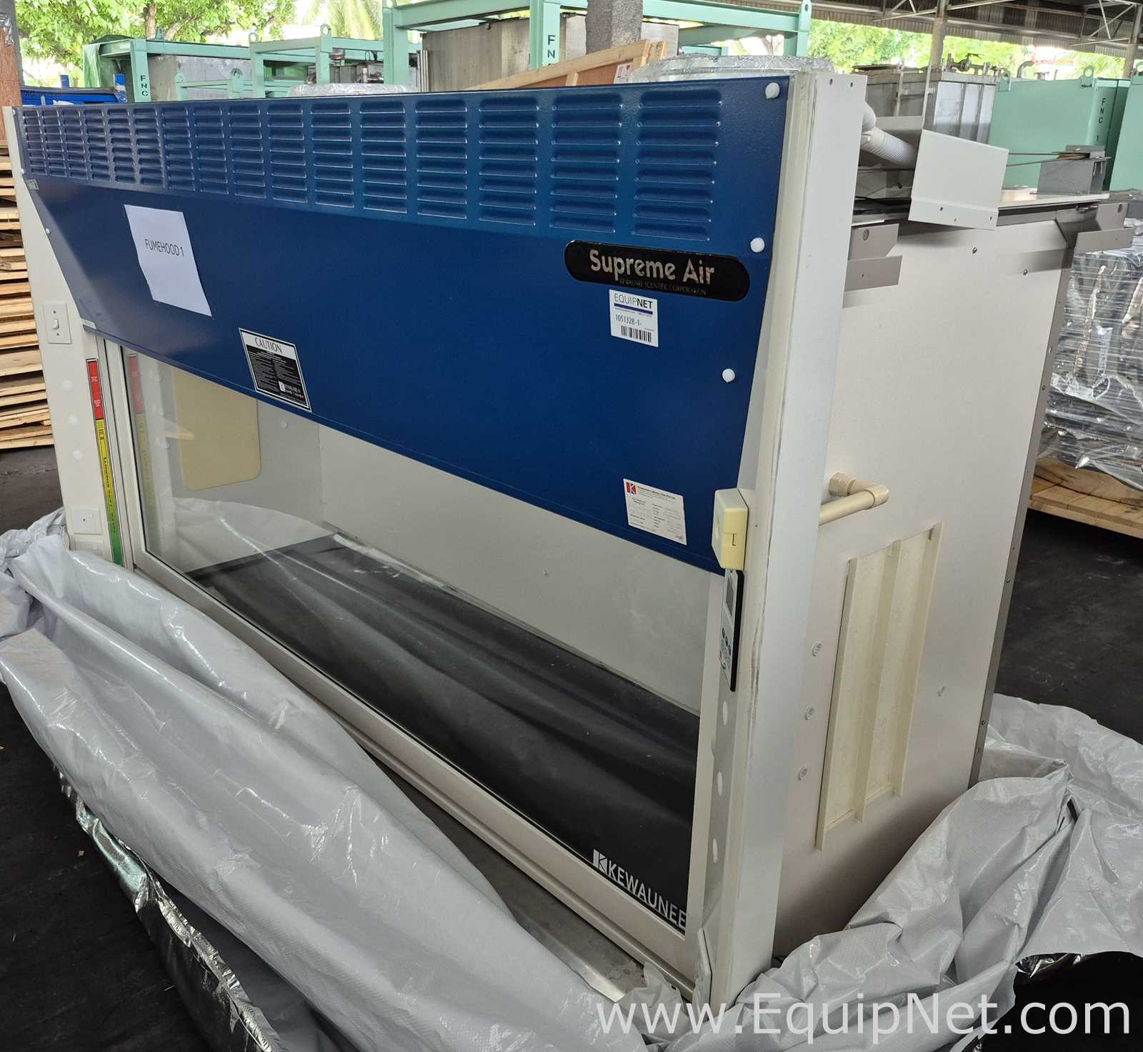 Kewaunee Scientific Supreme Air Laboratory Fume Hood - Lab Crate Mo 11