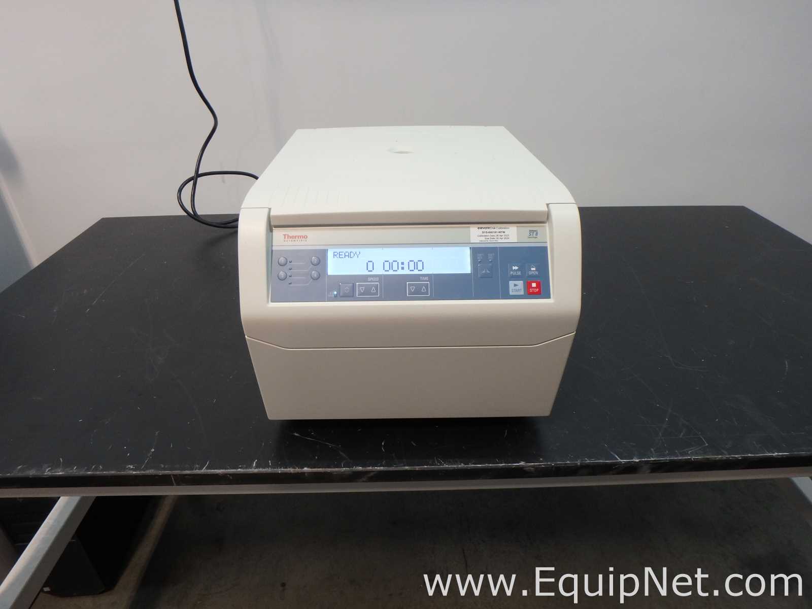 Centrífuga para laboratorio Thermo Scientific Sorvall ST8