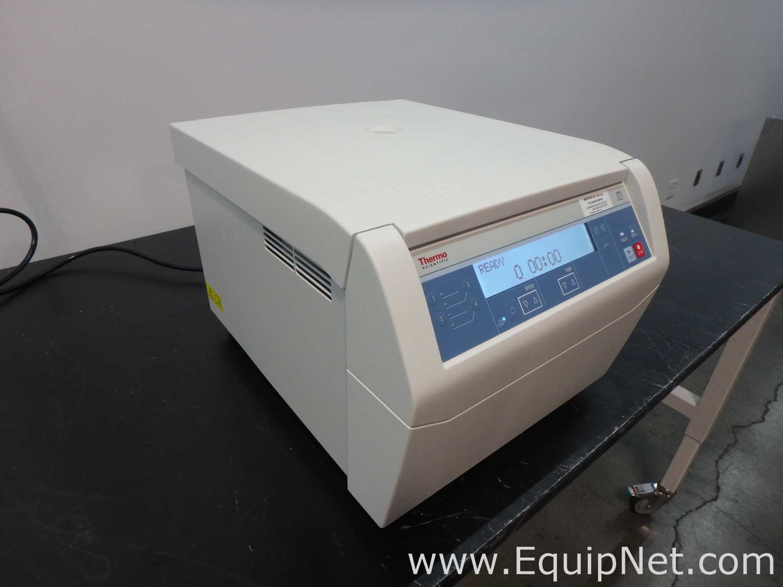Centrífuga para laboratorio Thermo Scientific Sorvall ST8