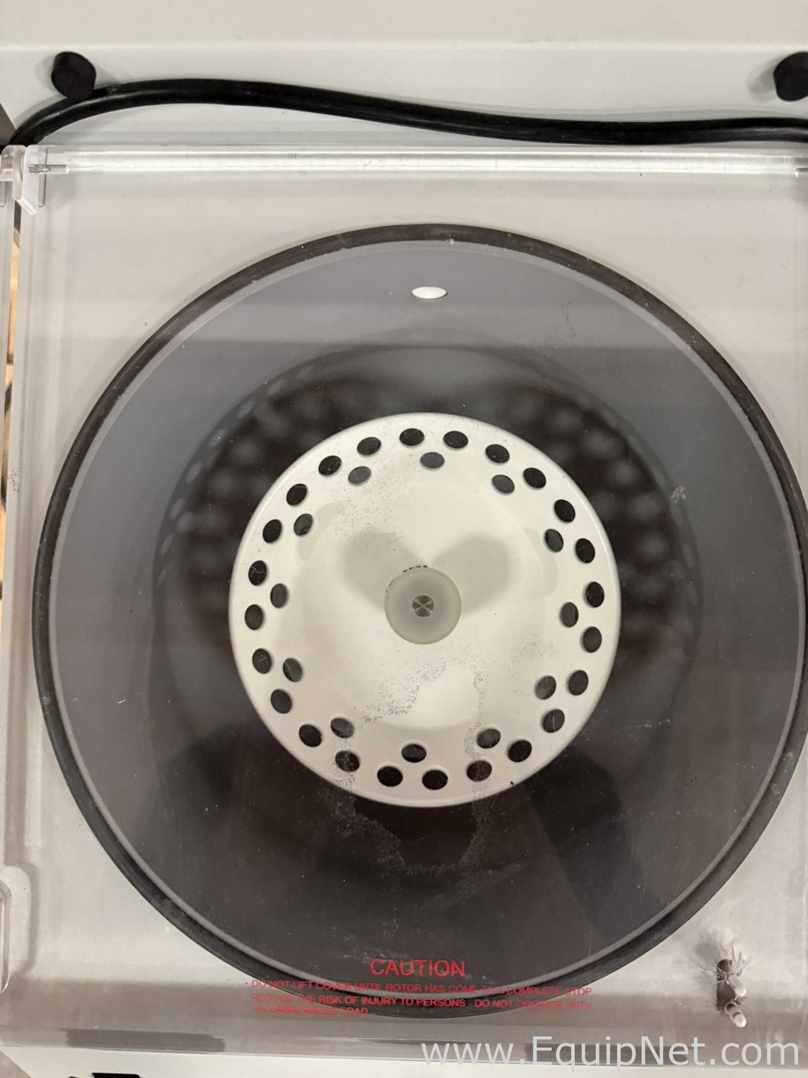 Thermo Scientific Savant DNA 120 SpeedVac Concentrator