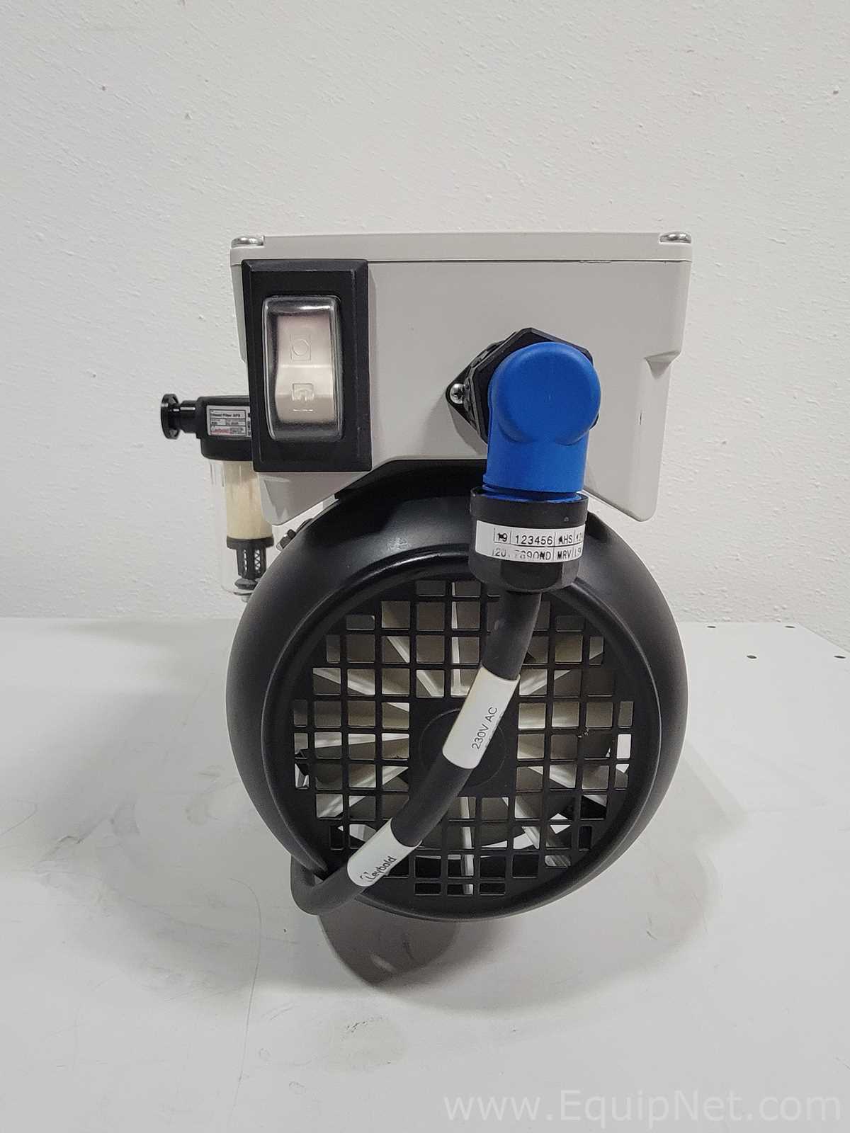 Bomba de Laboratorio Leybold D4B