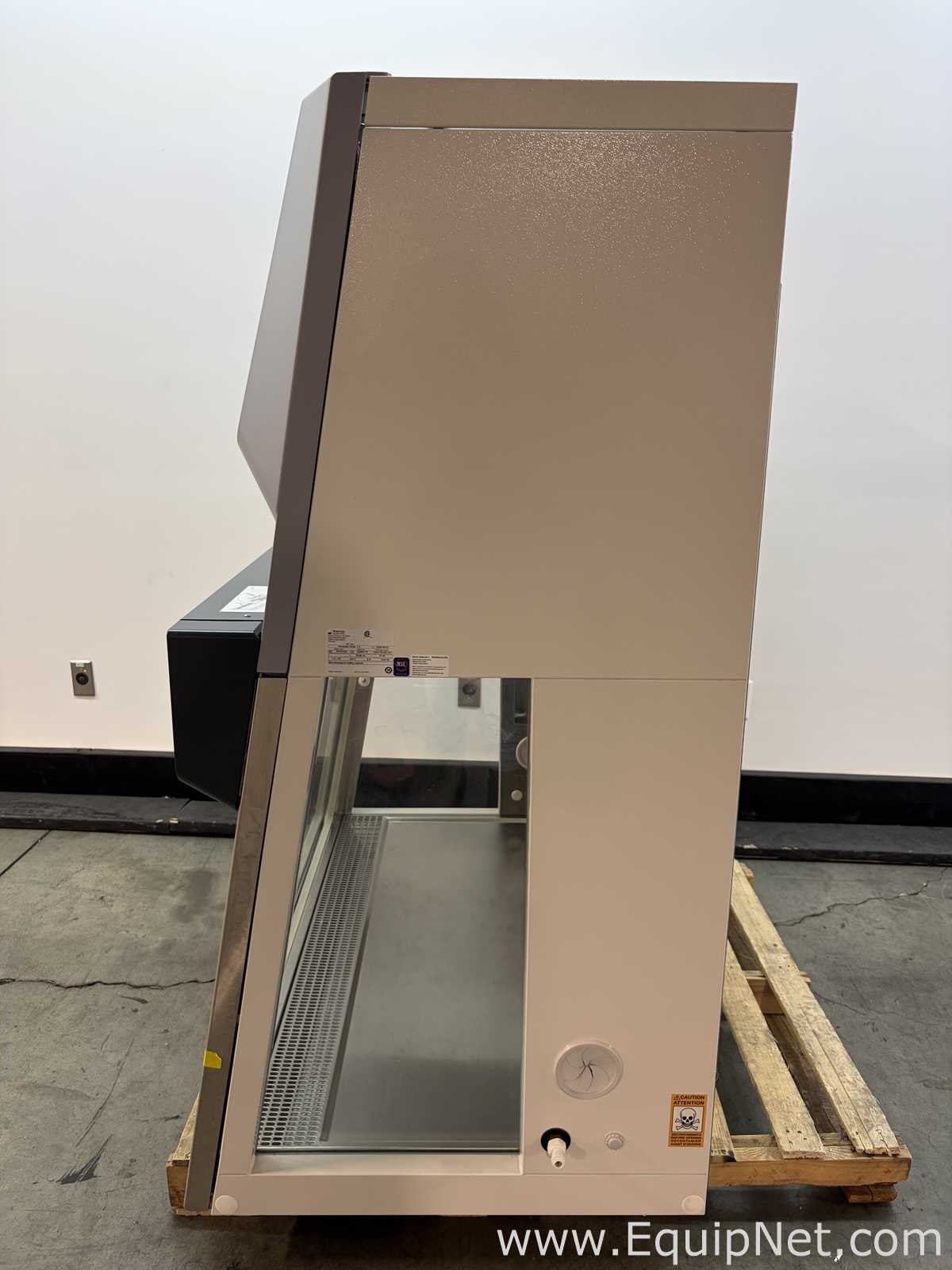 Thermo Scientific Herasafe 2030i 1.2 Biological Safety Cabinet