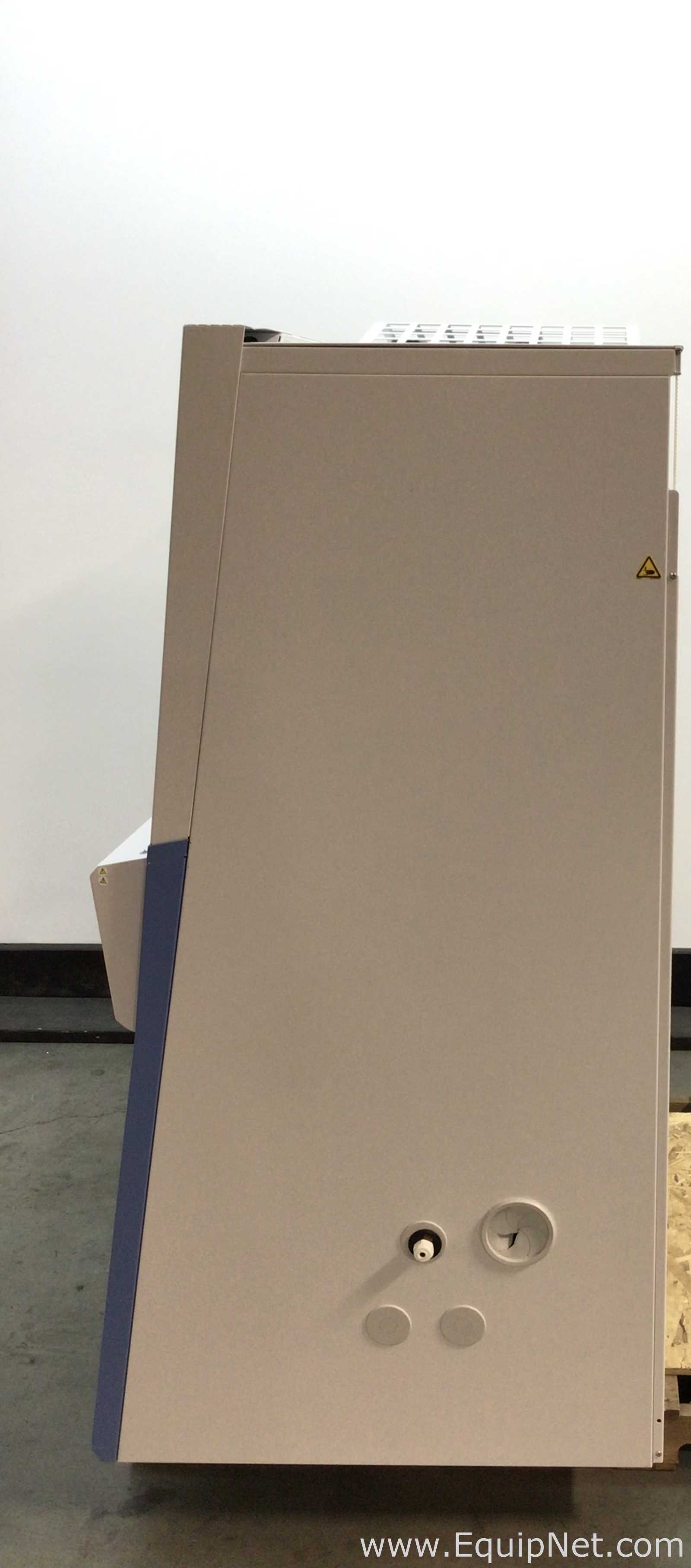 Thermo Scientific 1300 Series A2 Biological Safety Cabinet 4Ft With Stand