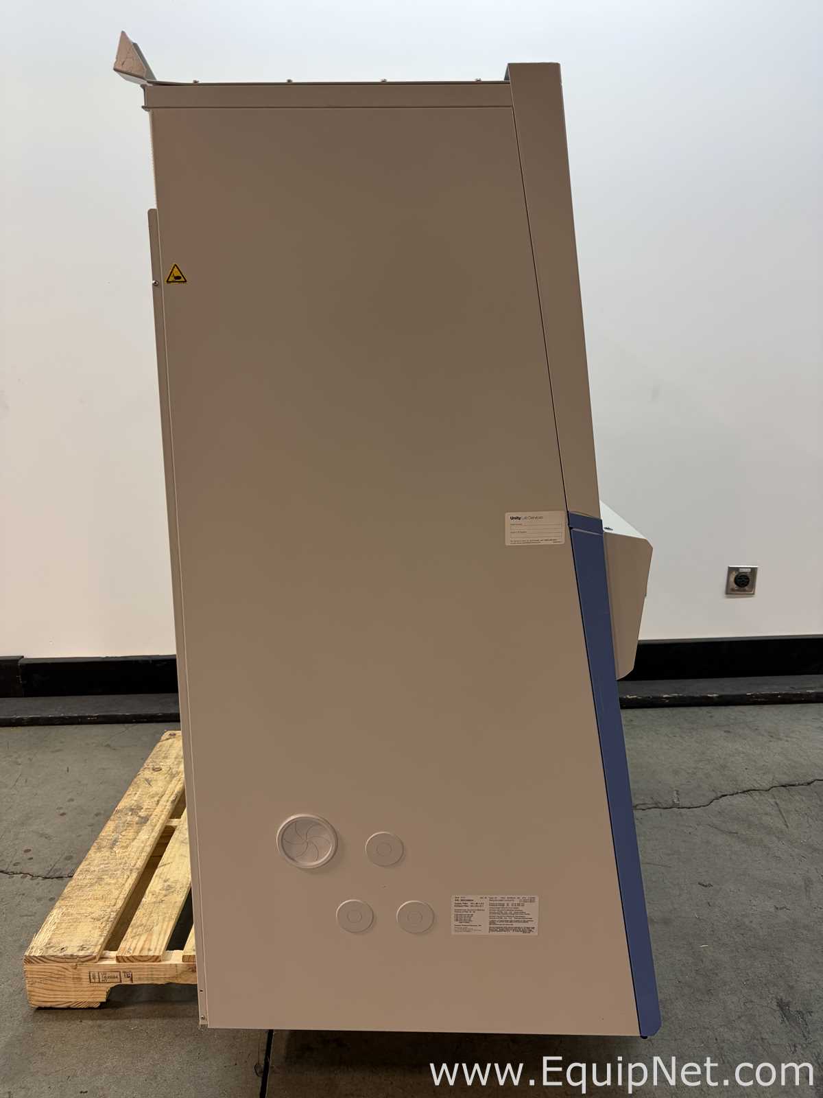 Thermo Fisher Scientific 1375 1300 Series A2 4Ft Biological Safety Cabinet with Stand