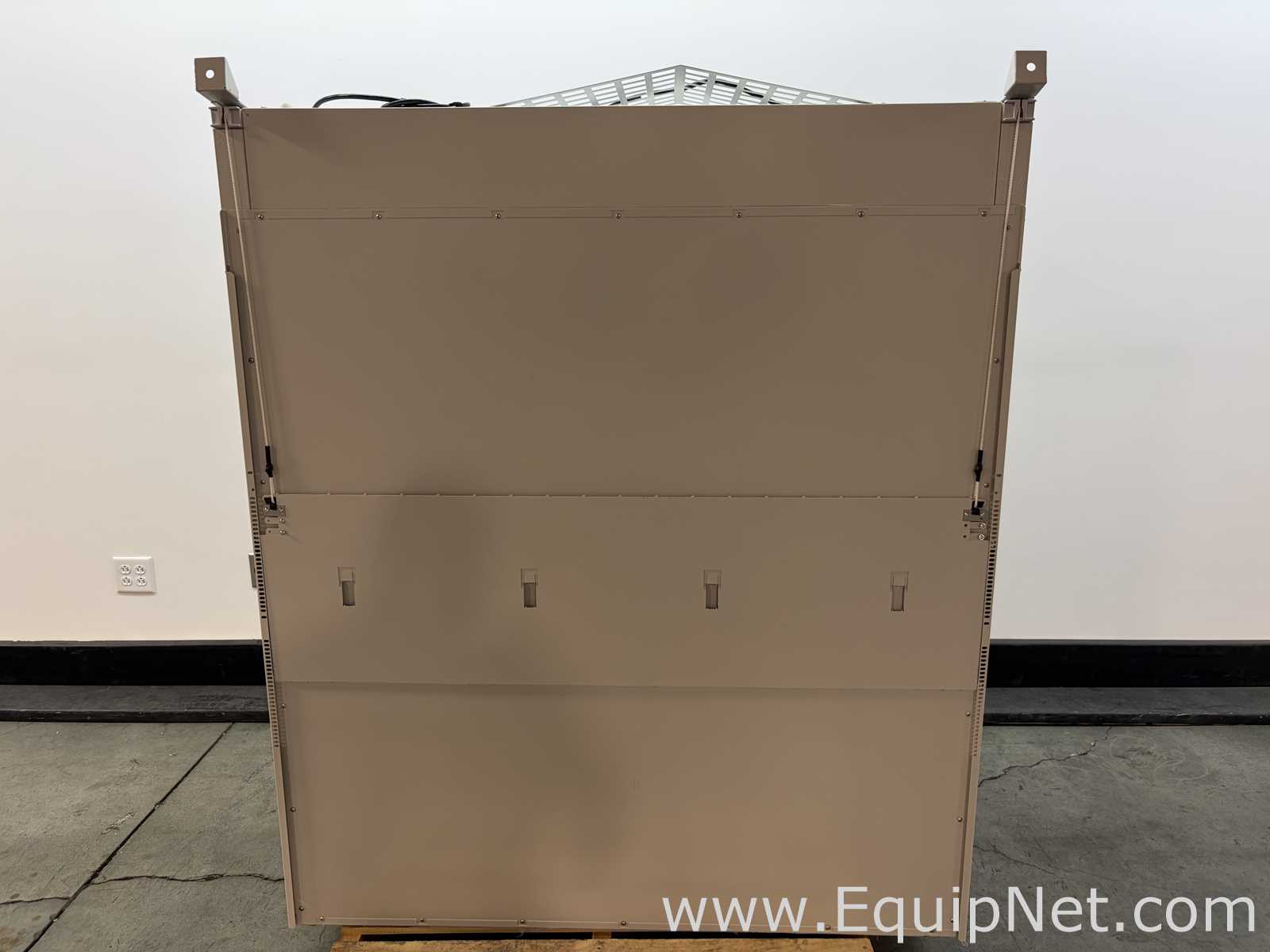 Thermo Fisher Scientific 1375 1300 Series A2 4Ft Biological Safety Cabinet with Stand