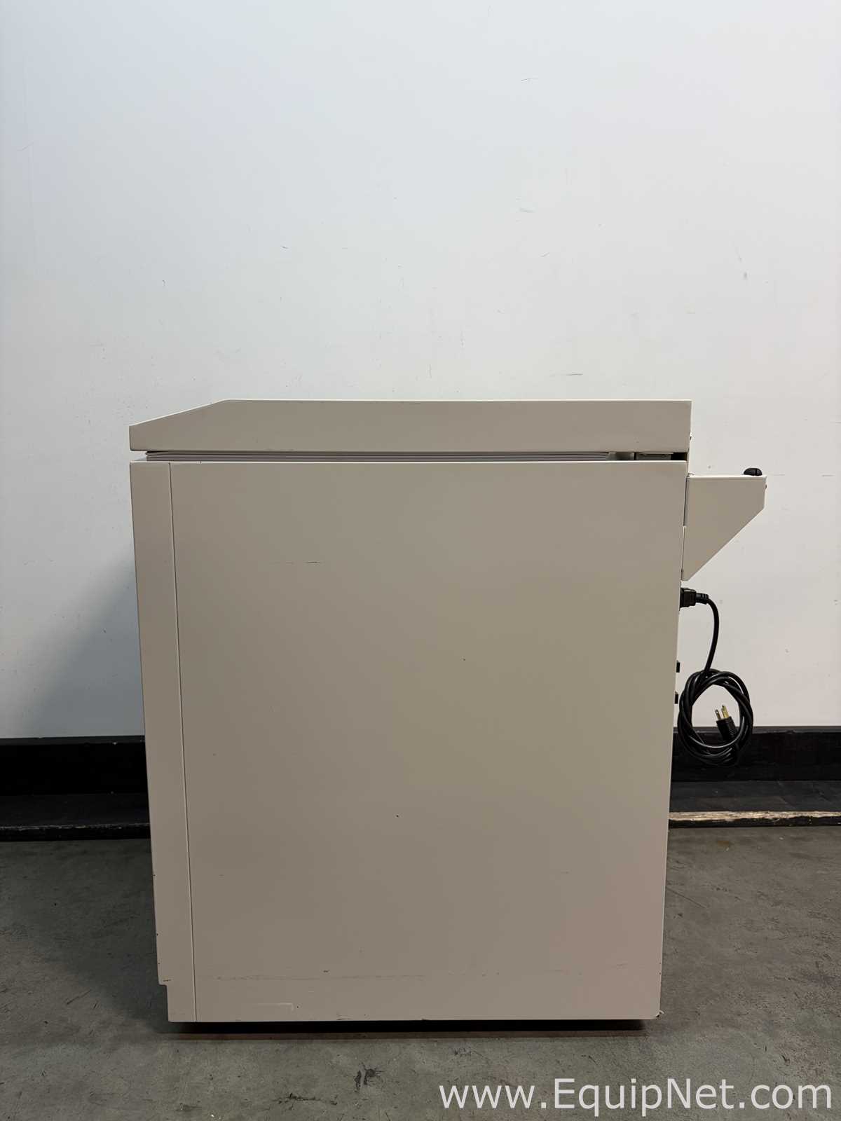 Equipamento de Apoio Criogênico Thermo Scientific 7402
