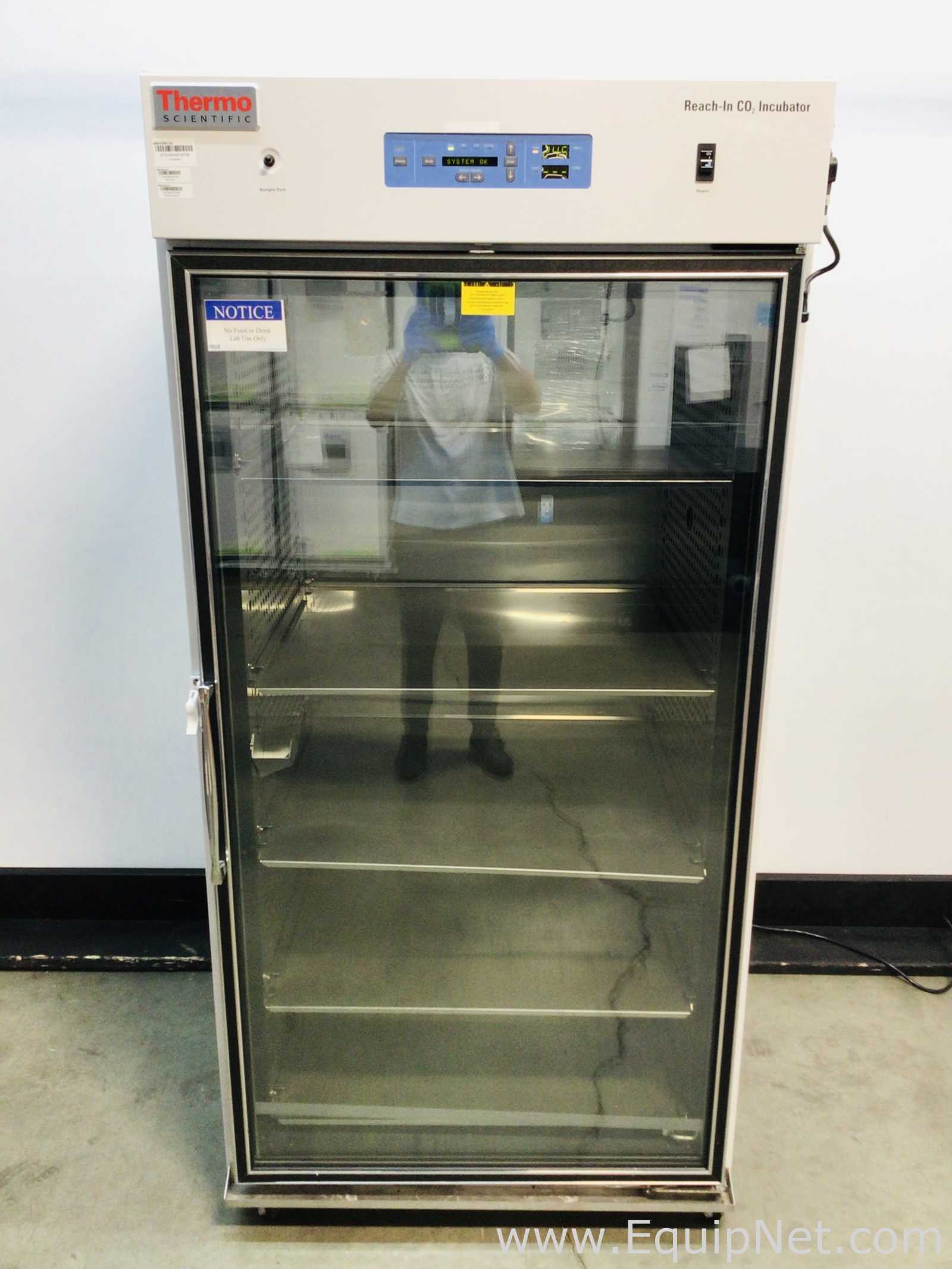 Thermo Scientific 3950 Reach-In Co2 Incubator