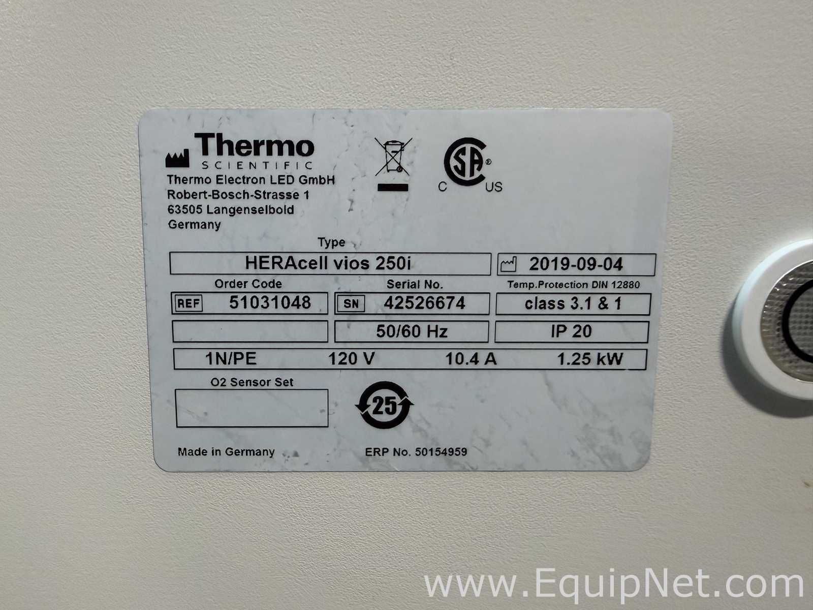 Thermo Scientific HERAcell Vios 250i CO2 Incubator