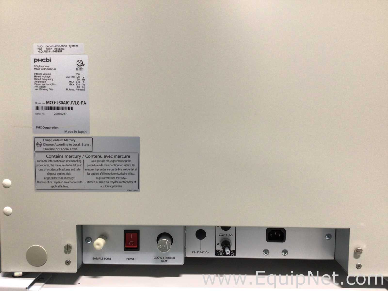 PHCBI MCO-230AICUVLG-PA Cell-IQ Double Stacked CO2 Incubator With 2 H2O2 Generators