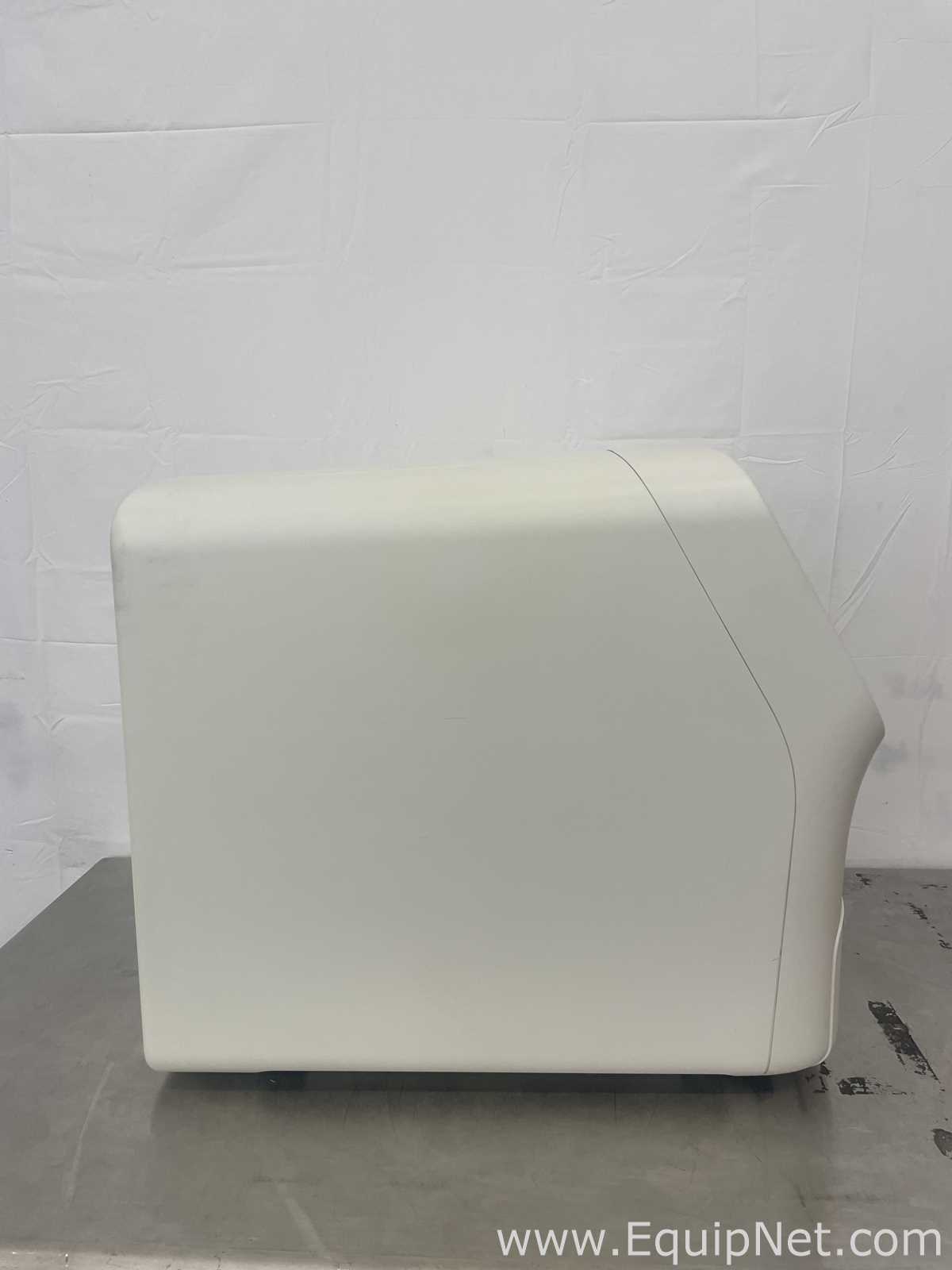 Gerador de Imagens Invitrogen iBright FL1500 Instrument