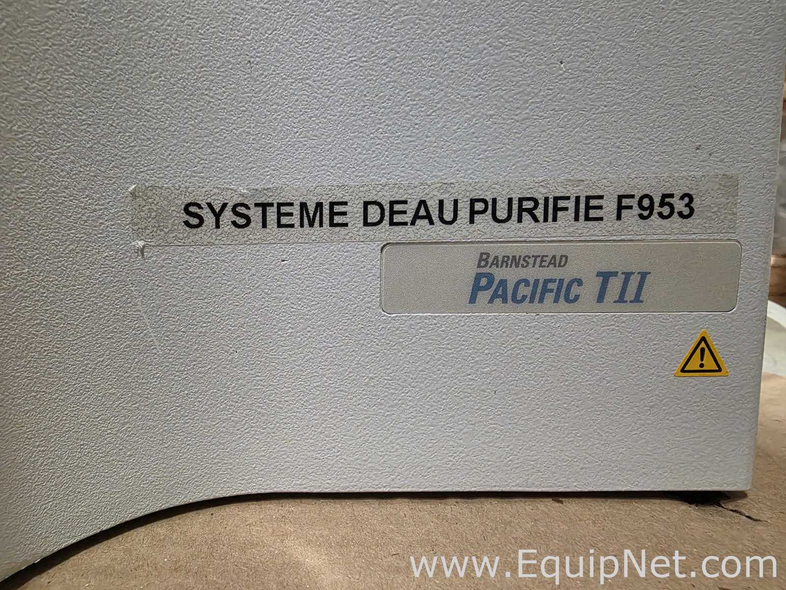 Sistema de Purificación y Destilación de Agua Thermo Scientific Pacific TII 12 UV