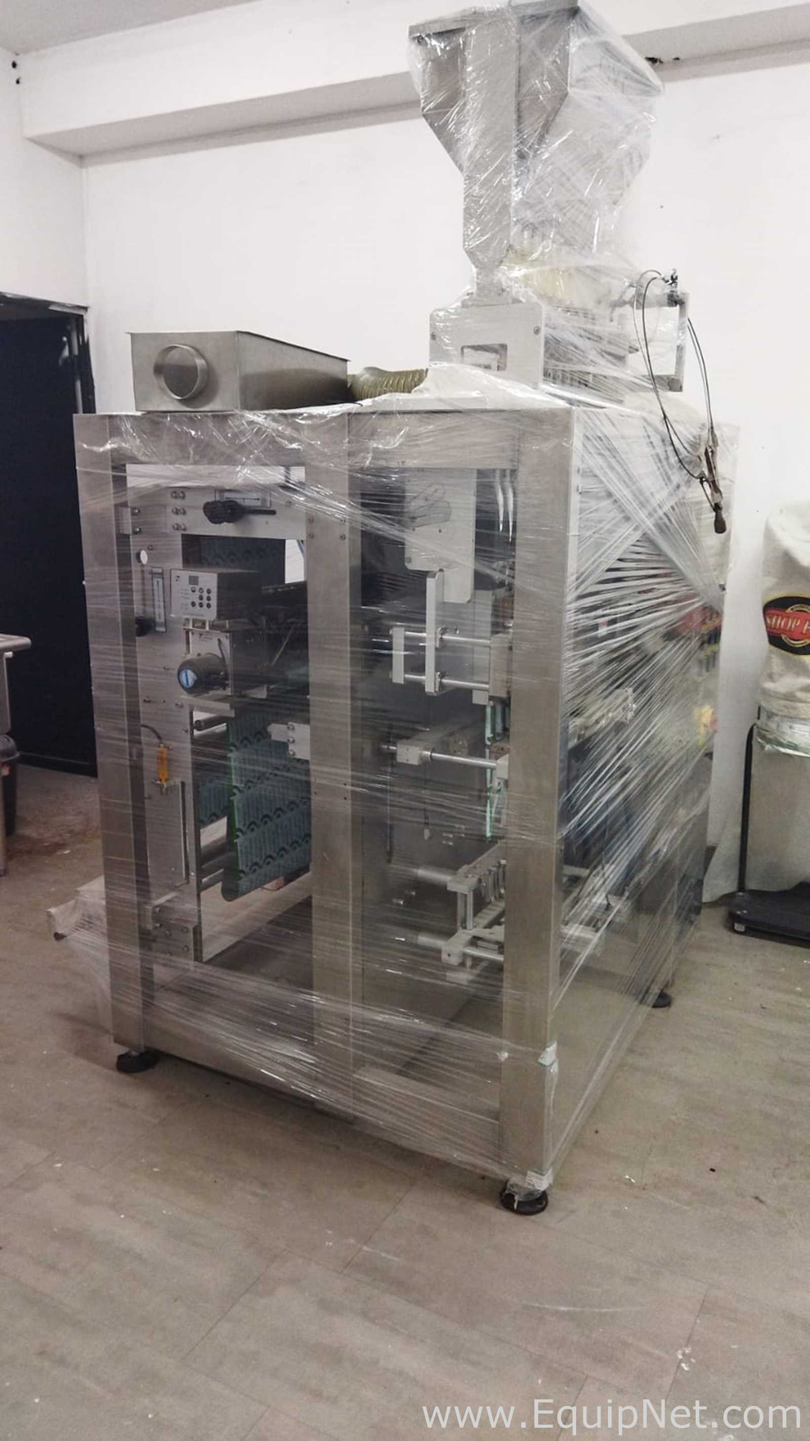 Máquina Vertical Formadora, Envasadora e Seladora GKS Packaging System JT-420-4