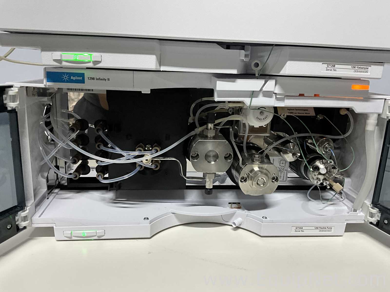 HPLC Agilent Technologies 1290 Infinity II Series