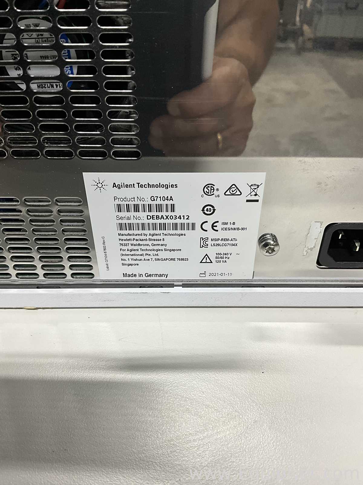 HPLC Agilent Technologies 1290 Infinity II Series