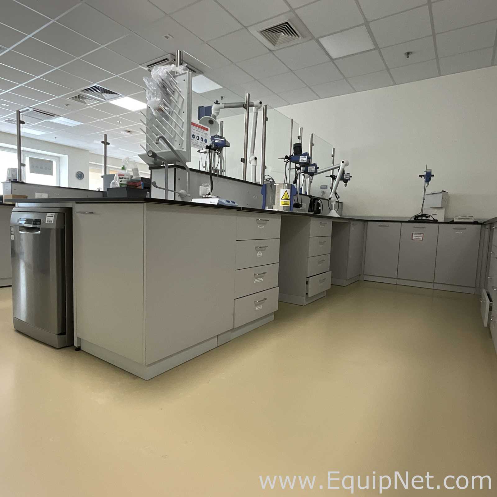 DCD Lab Laboratory Furniture