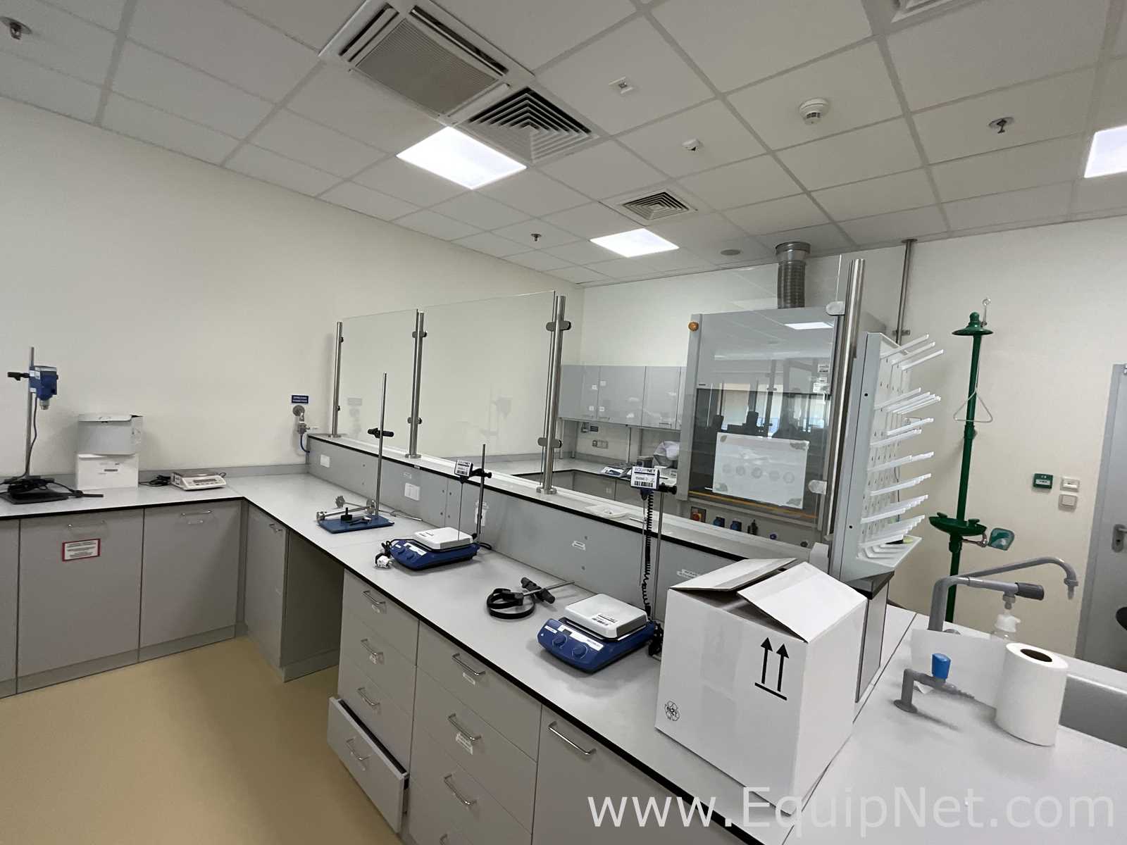 DCD Lab Laboratory Furniture