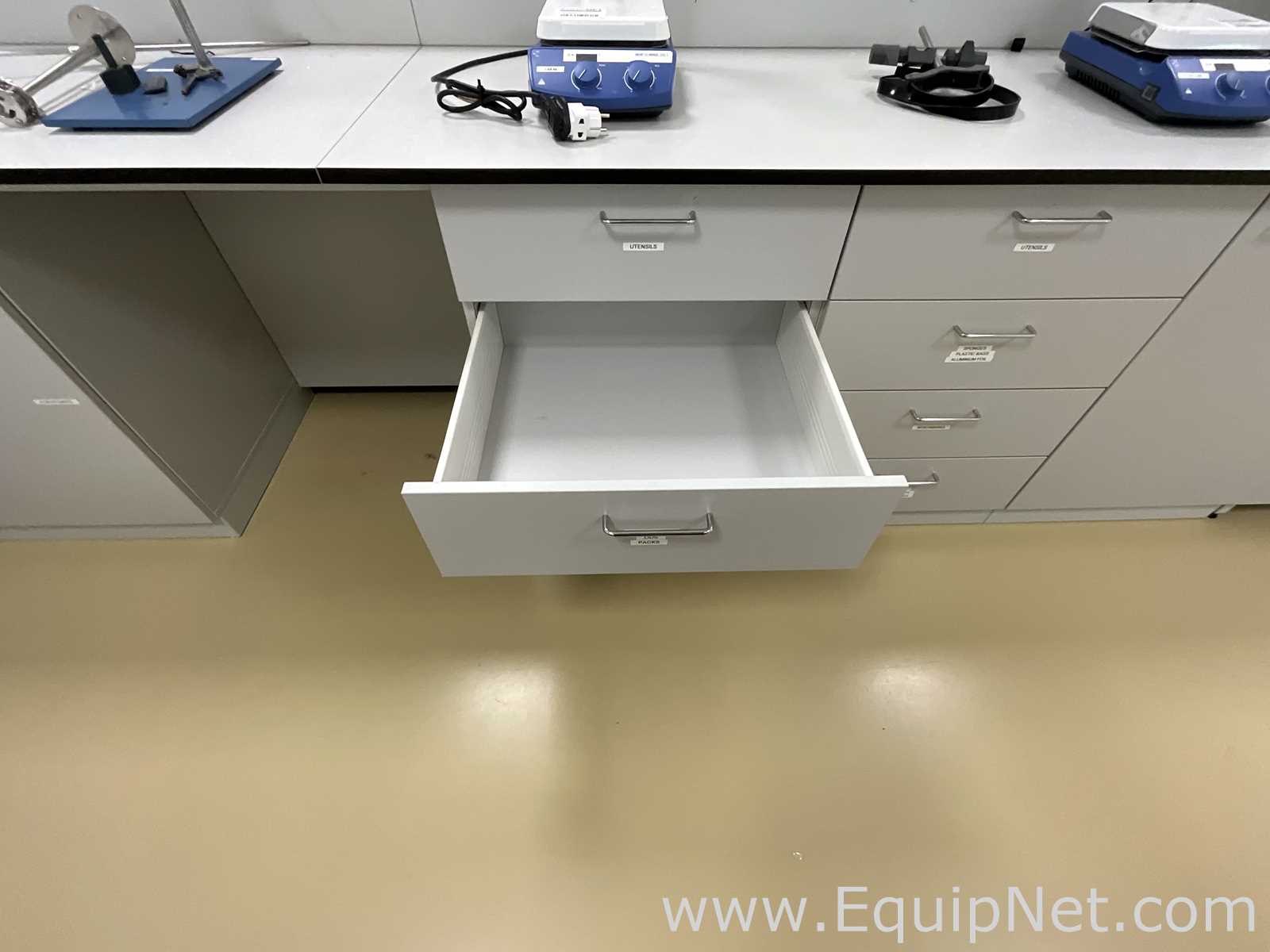 DCD Lab Laboratory Furniture