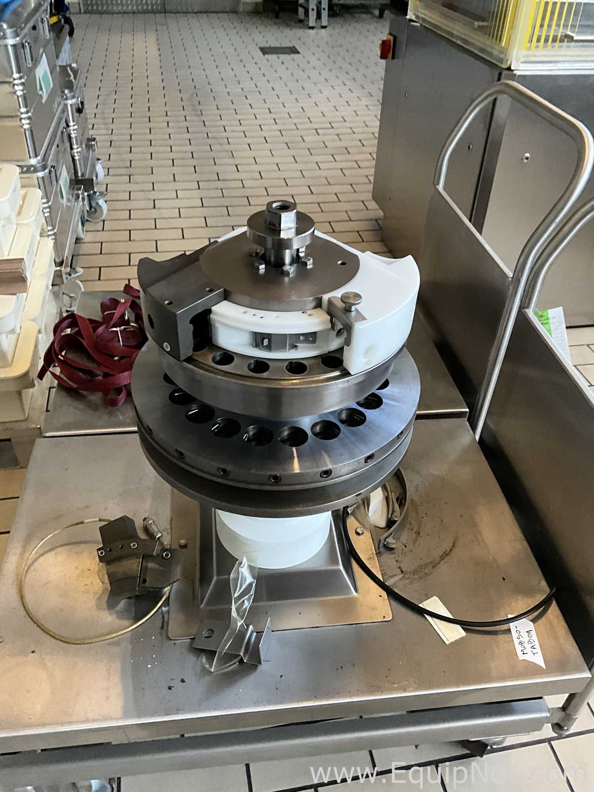 Fette 1200i Single Rotary Tablet Press