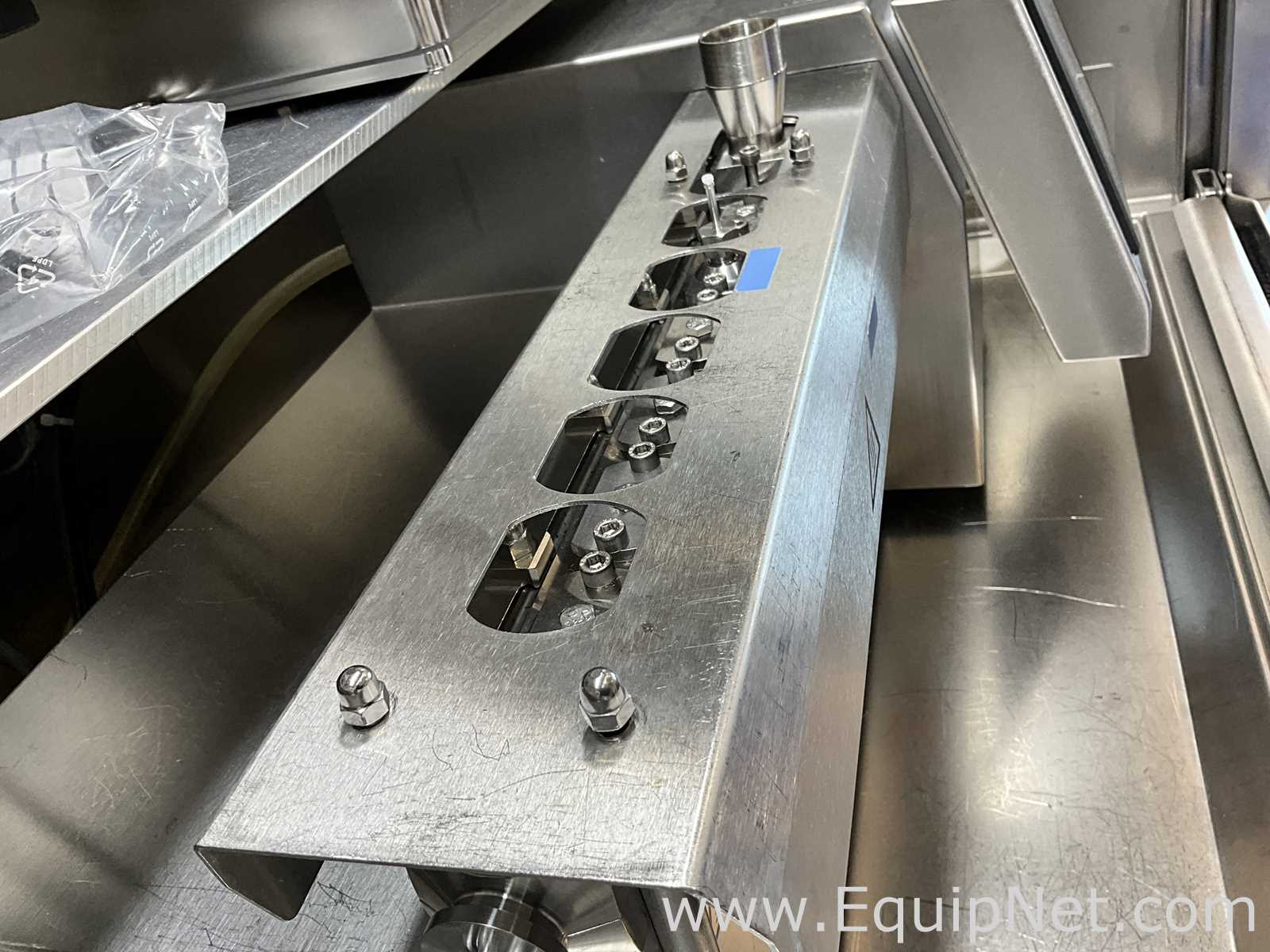 Thermo Fisher Pharma 11 HME Twin-Screw Extruder