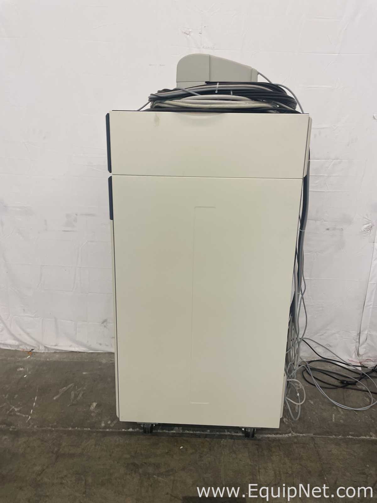 Bruker BioSpin Corporation Avance III 500 Spectrometer