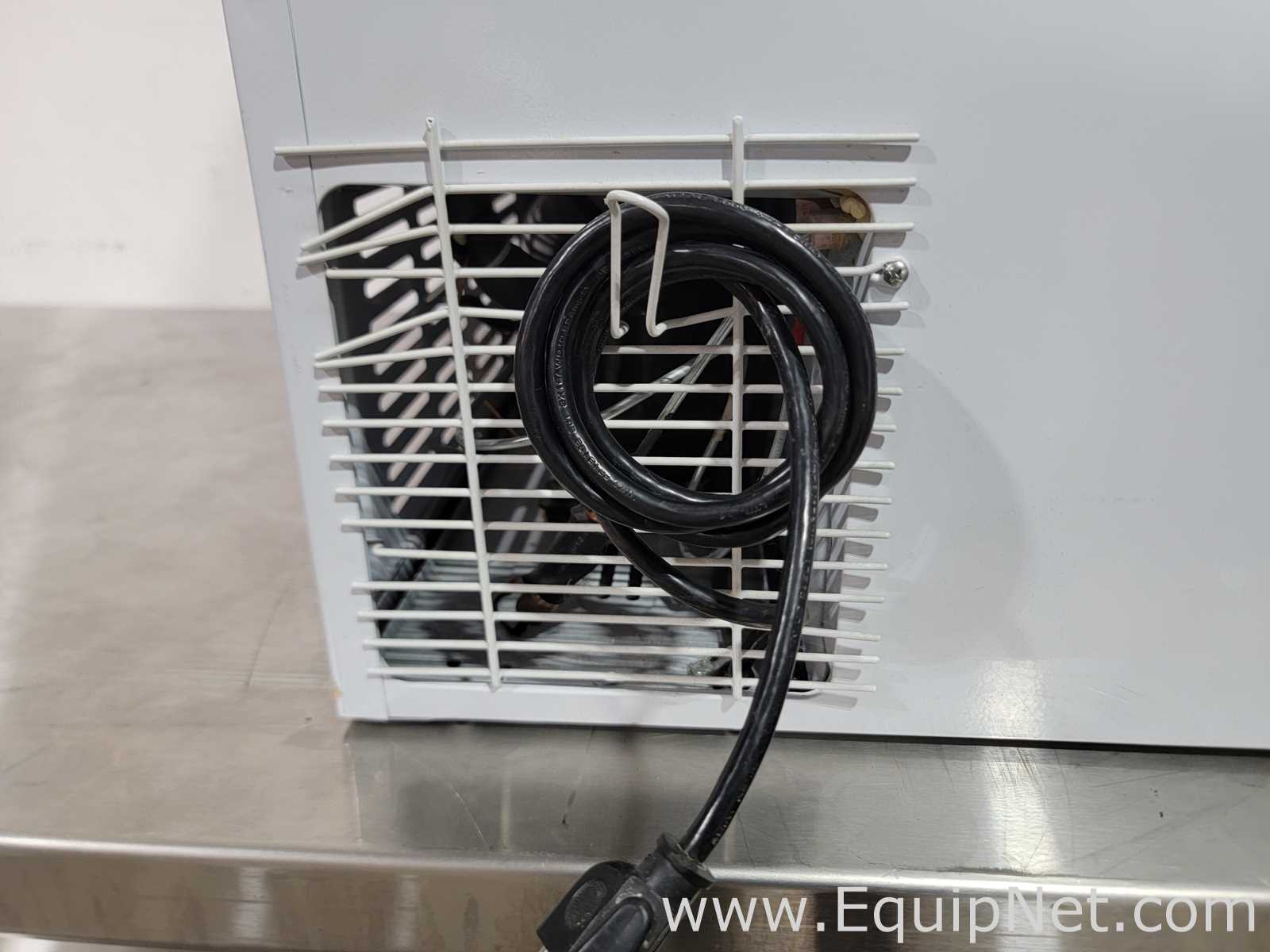 Idylis IF71CM33NW Freezer