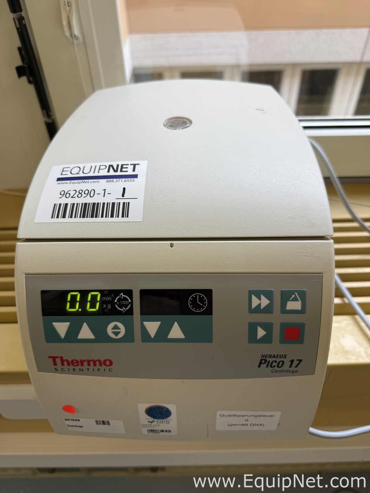 Thermo Scientific Heraeus Pico 17 Benchtop Centrifuge