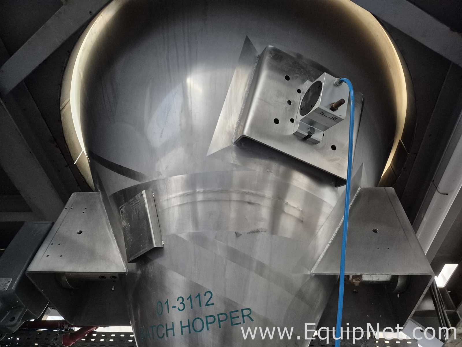 Netzsch High Shear Milling Skid with 4000L Premix Holding Cooled Tank, Hopper - Premix Neu Skid 1-1