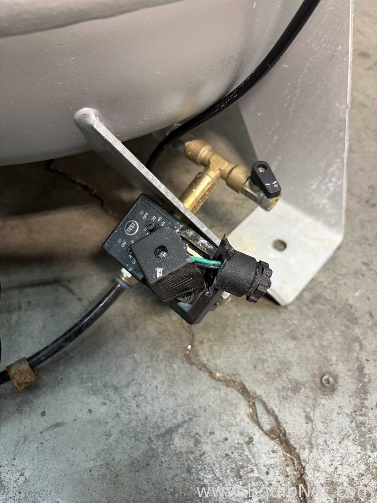 California Air Tools Inc. 60040DCAD Ultra Quiet Air Compressor