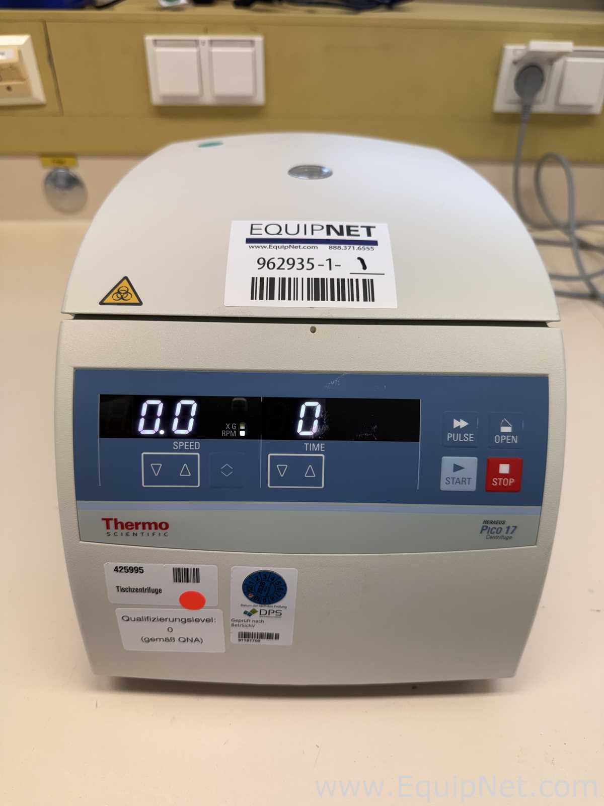Thermo Scientific Heraeus Pico 17 Benchtop Centrifuge